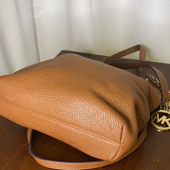 Camel brown Michael Kors versatile wear bag - Picture 3 of 4